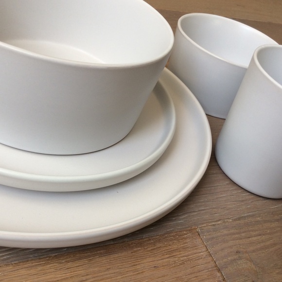 New 5 pcs Set Stoneware Luxmatte Dinnerware plate - Picture 4 of 14